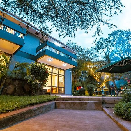 Pangolin Nest Boutique Hotel Kampala Exterior photo