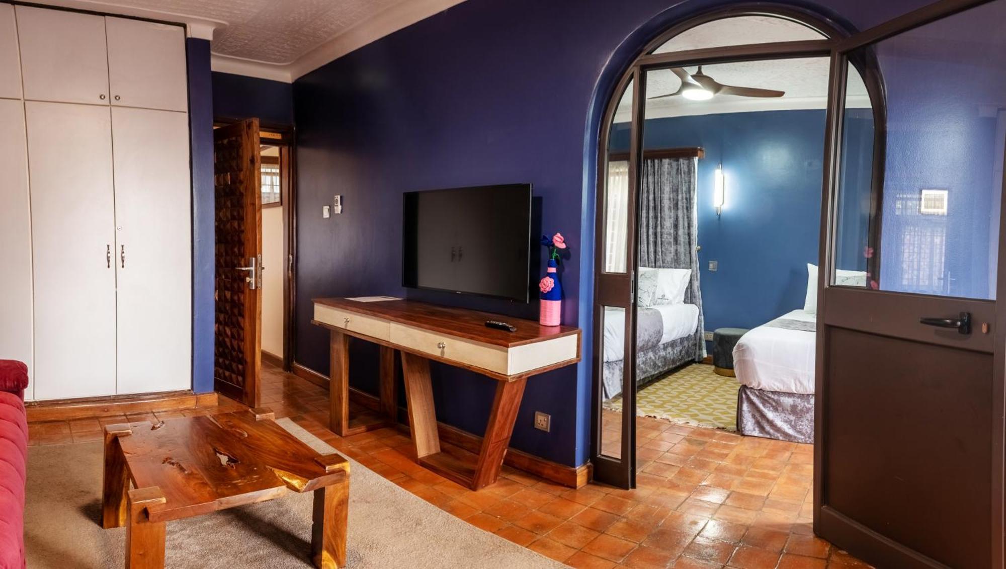 Pangolin Nest Boutique Hotel Kampala Exterior photo